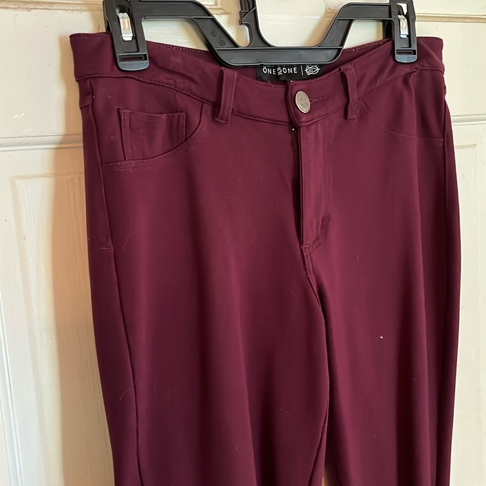 Jodi Ponte Skinny Pant - Burgundy